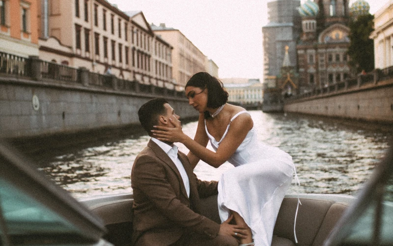 <p>Arrange a romantic date</p>