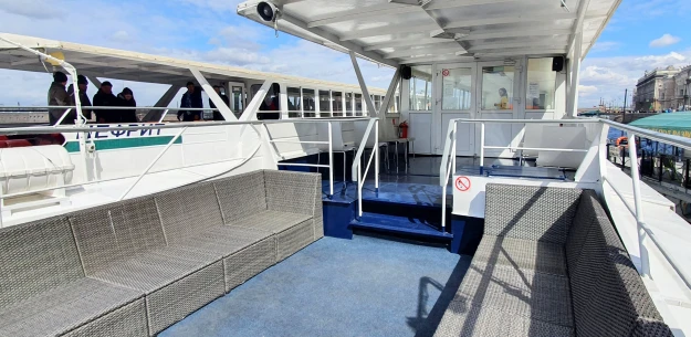  Double-decked motor ship №7