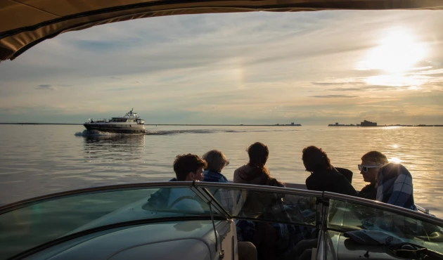 The expanses and fresh air of the Gulf of Finland await us.