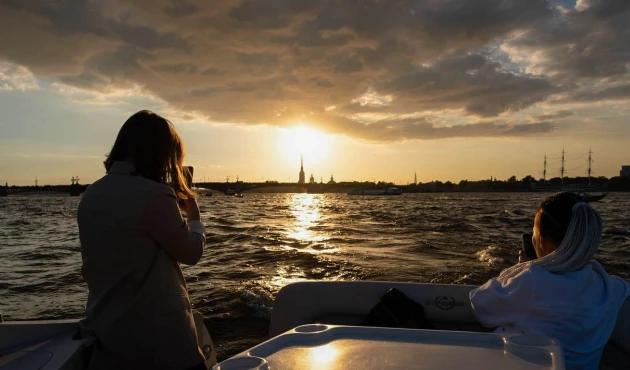 Sunset on the Neva River