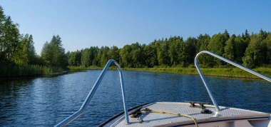 Take a ride along the river on a speedboat