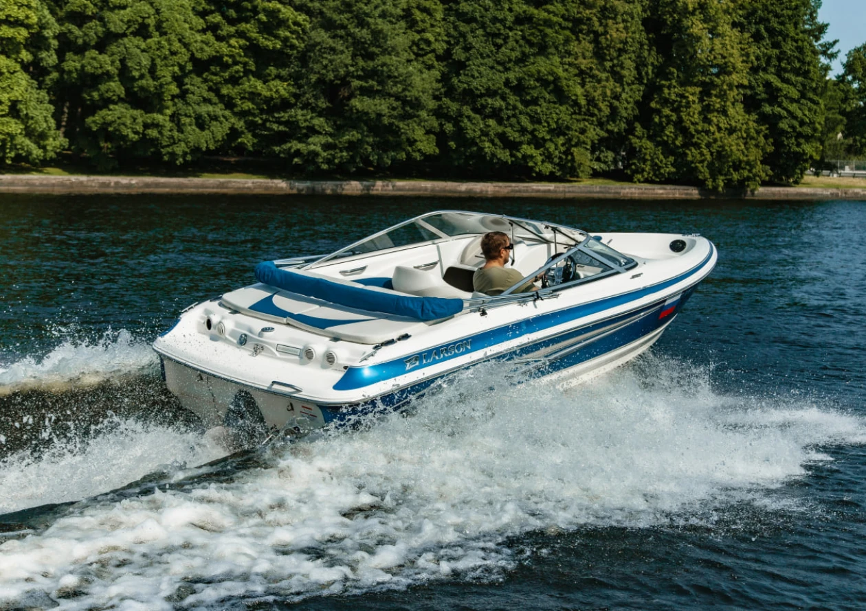  Larson 180 №1