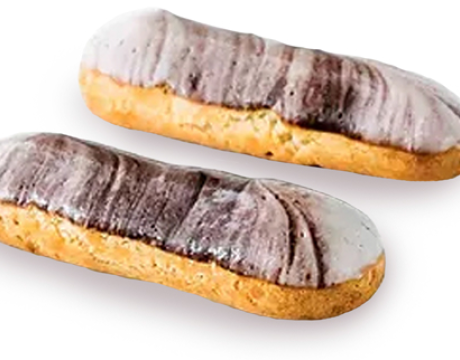 Mini eclair with chicken terrine and port