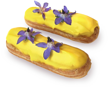 Mini eclair with delicate pumpkin curry mousse