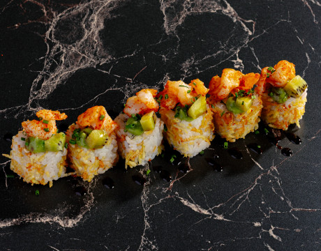 Shrimp, Kiwi, and Avocado Cream Rolls