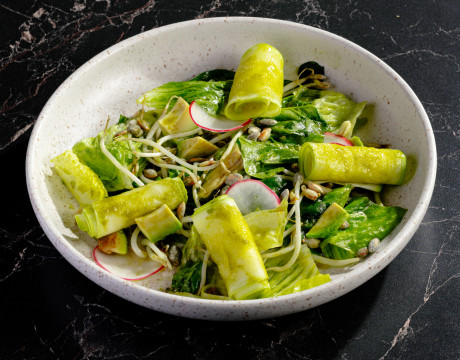Green Salad with Zucchini and Soy Sprouts