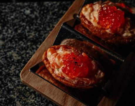 Inari Salmon Spicy, Red Caviar