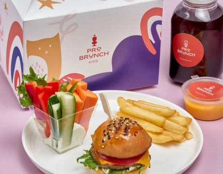 Kids Box Mini Beef Burger