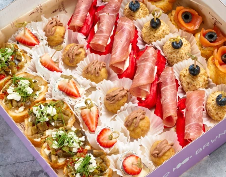 Box "Bachelorette Party", L