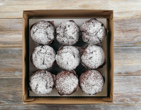 Chocolate/vanilla muffins set