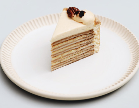 Vegan honey cake